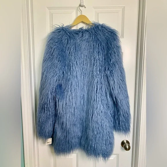 Free People Renata Fur Coat Jacket Oversized Taylor Swift Size M NWT - Picture 7 of 16